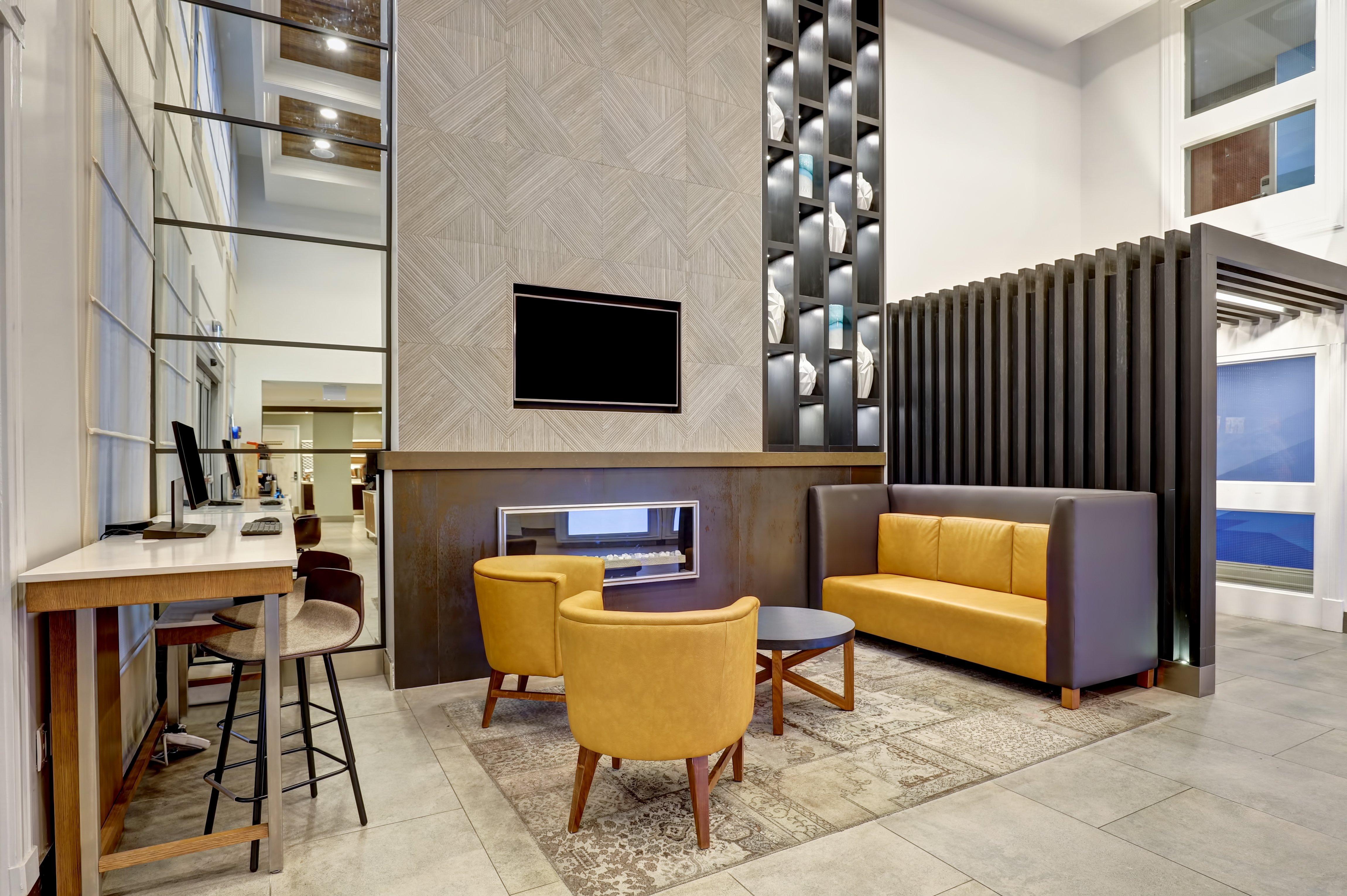 Holiday Inn Express Whitby Oshawa By Ihg מראה חיצוני תמונה