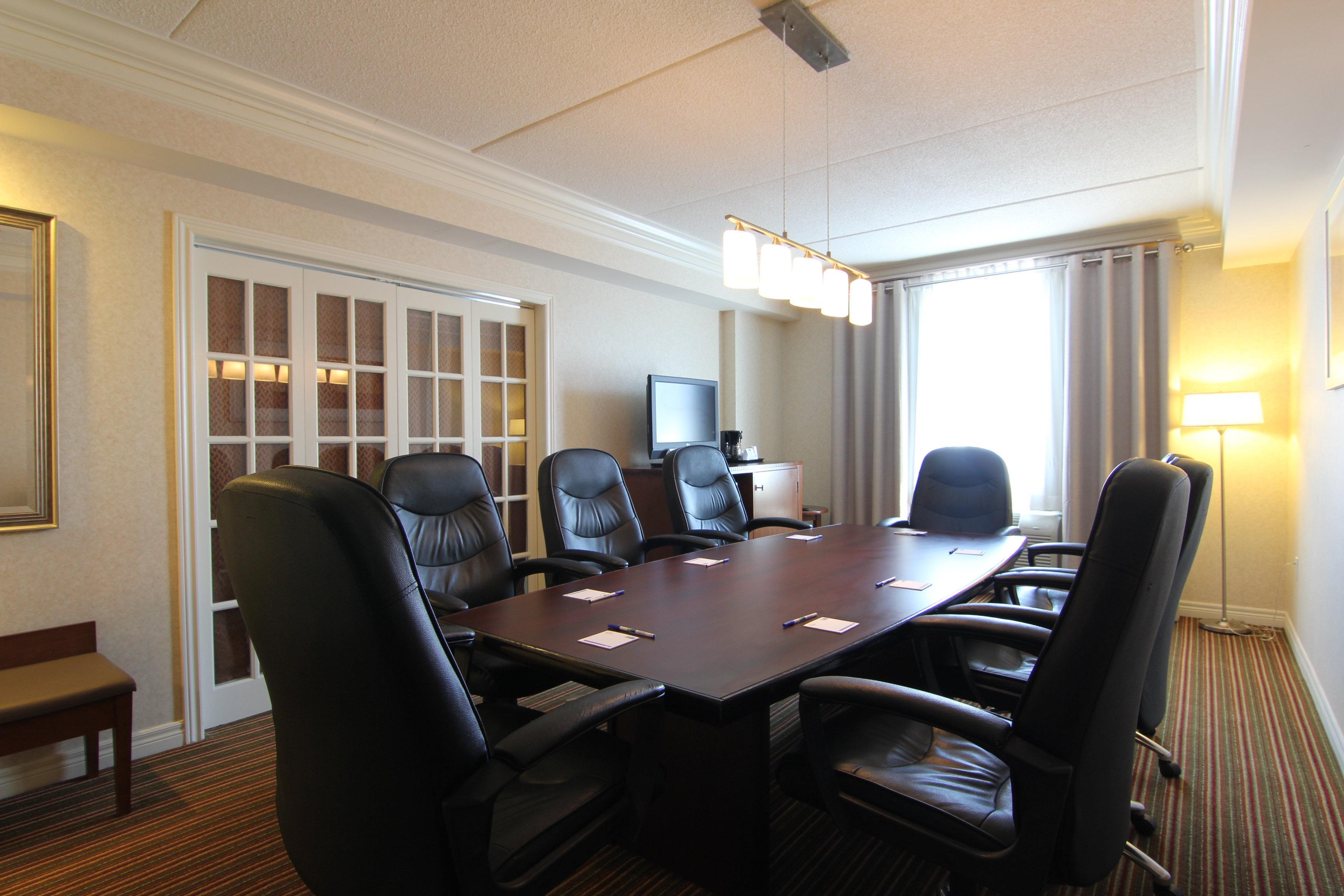 Holiday Inn Express Whitby Oshawa By Ihg מראה חיצוני תמונה
