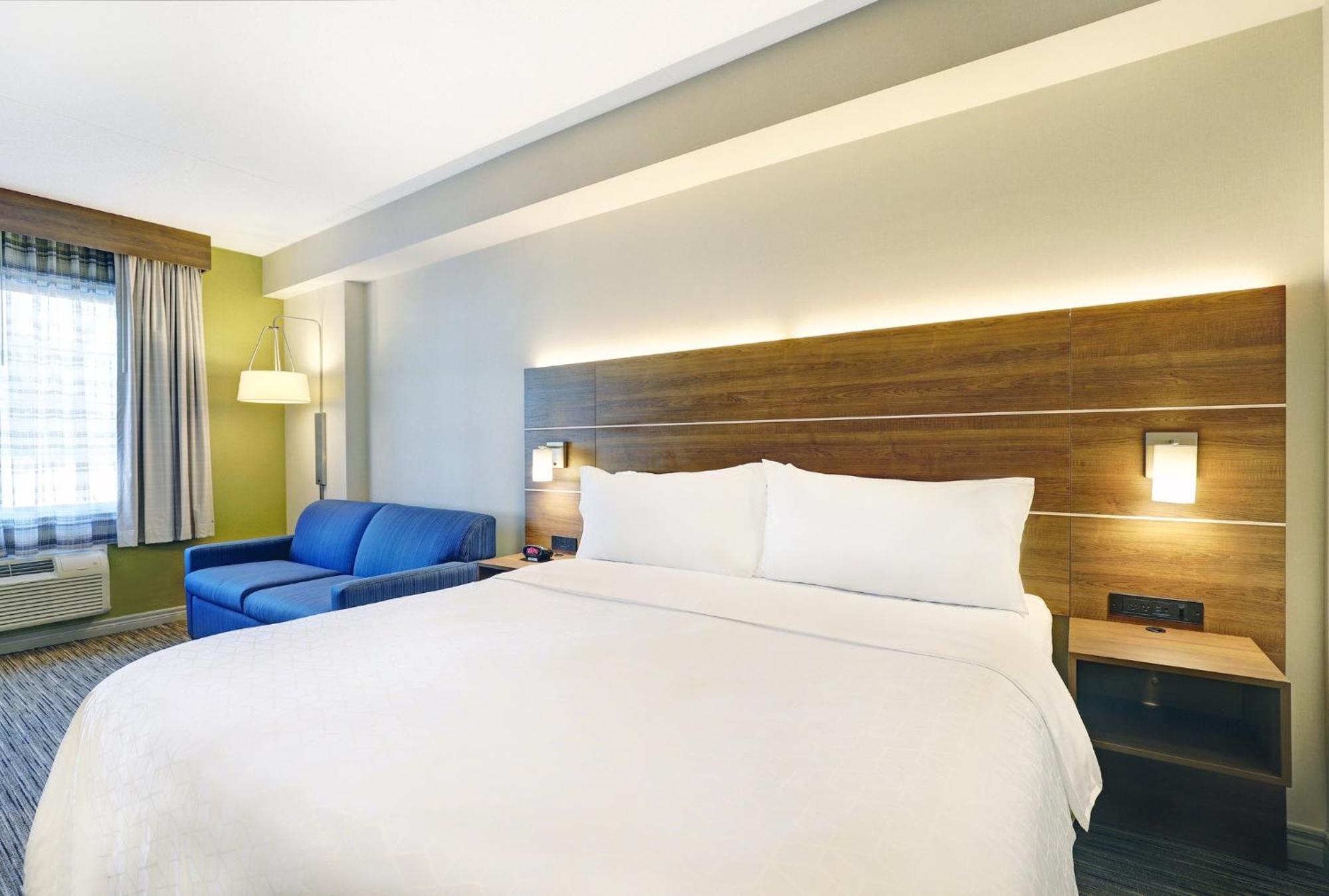 Holiday Inn Express Whitby Oshawa By Ihg מראה חיצוני תמונה