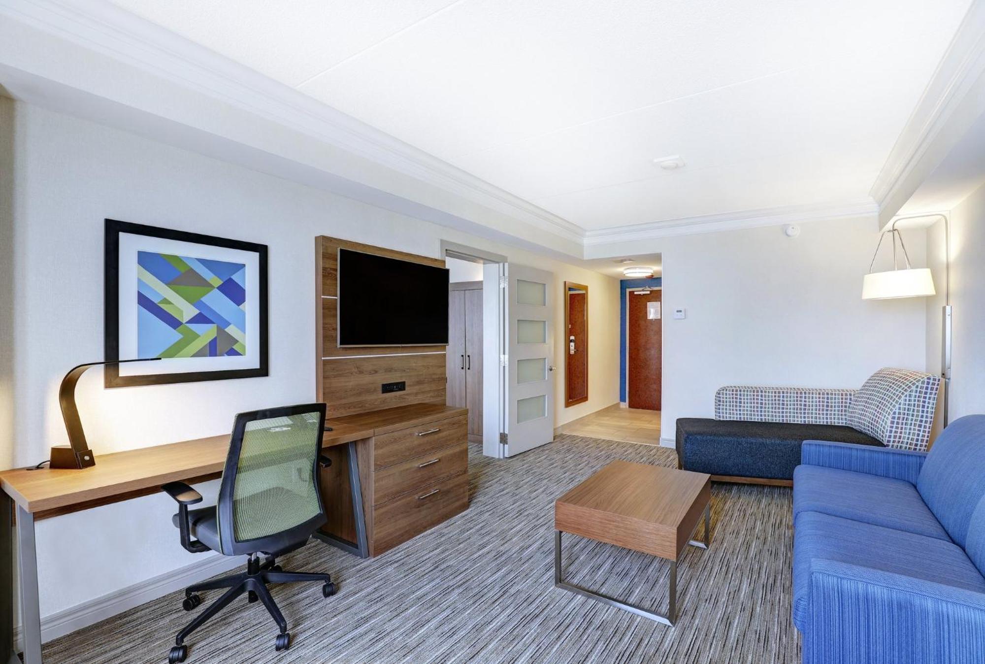 Holiday Inn Express Whitby Oshawa By Ihg מראה חיצוני תמונה