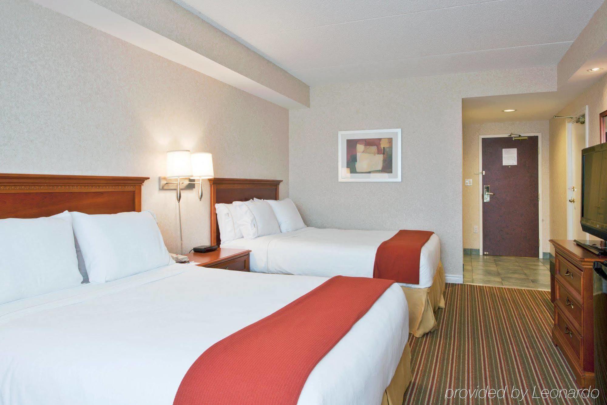 Holiday Inn Express Whitby Oshawa By Ihg חדר תמונה