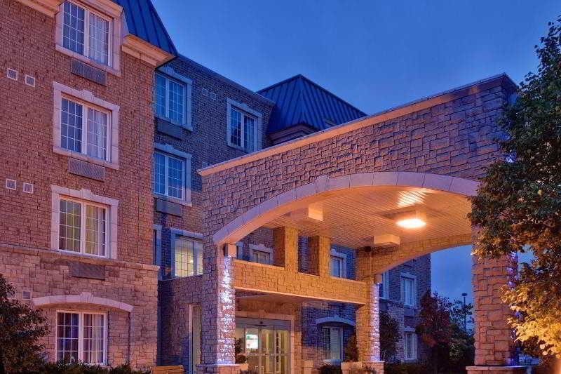 Holiday Inn Express Whitby Oshawa By Ihg מראה חיצוני תמונה
