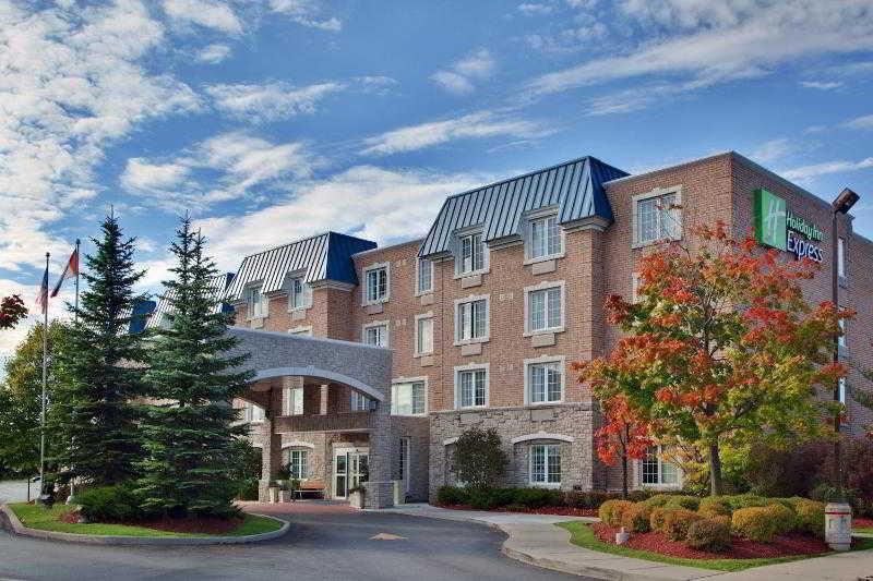 Holiday Inn Express Whitby Oshawa By Ihg מראה חיצוני תמונה